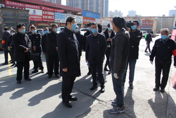 省委常委、西寧市委書記王曉同志赴物產(chǎn)三建汽配市場督導(dǎo)疫情防控暨復(fù)工復(fù)業(yè)工作