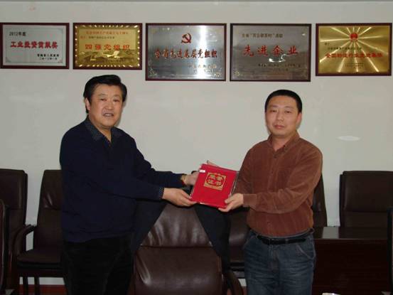 立足本職做貢獻(xiàn)，巾幗建功展風(fēng)采